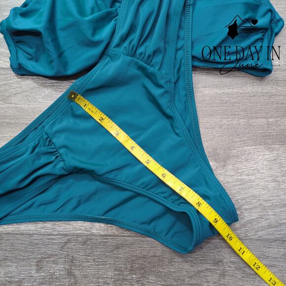 CharmLeaks Ruched Bottom Bikini Swimsuit Size M - Picture 4 of 5